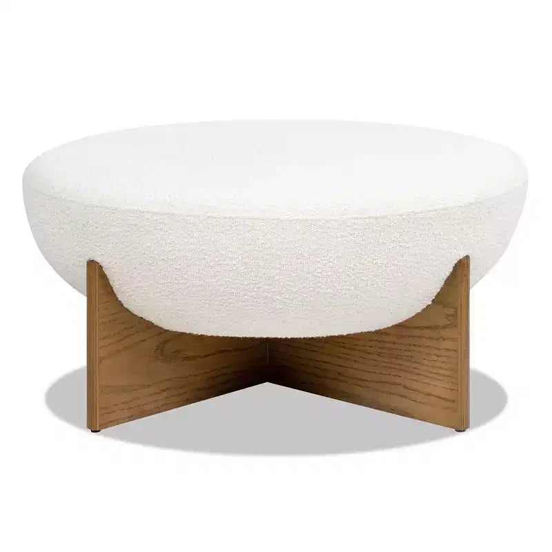 Pouf rotondo rivestito in bianco avorio con base in legno, 1 posto a sedere