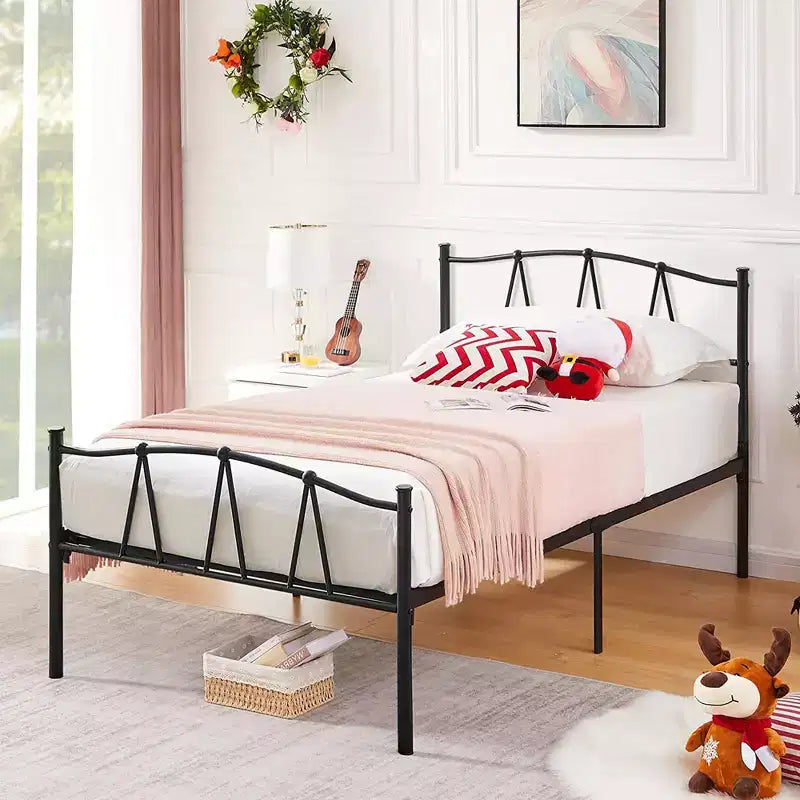 Struttura letto a piattaforma in metallo nero con testiera e pediera, singola/matrimoniale/queen, 1 persona